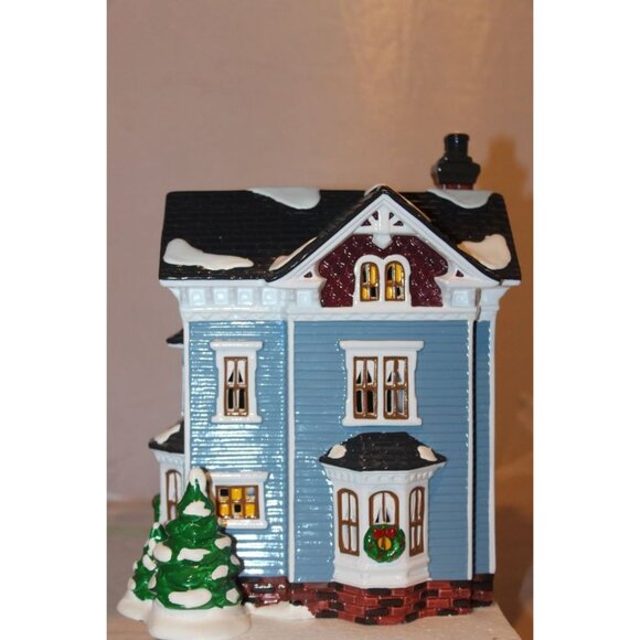 Dept 56 Snow Village - Glenhaven House - Picture 4 of 7
